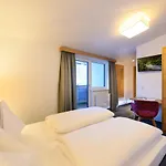 Wander- Und Erika Hotel