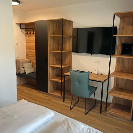 Ξενοδοχείο Wander- Und Erika 3*