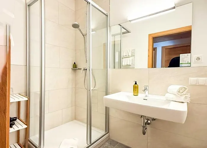 Wander- Und Erika 3*